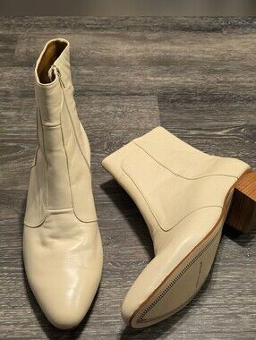 Giorgio Brutini Cream Leather Ankle Boots with Block Heel
